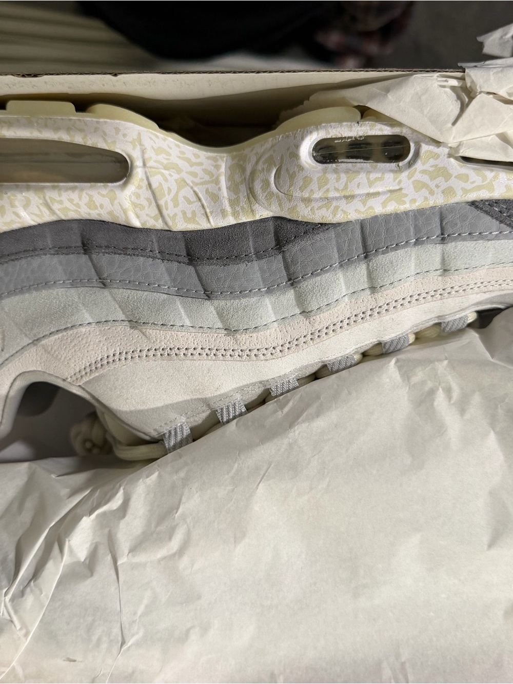 Nike Men's Athletic Shoes in Gray and Cream